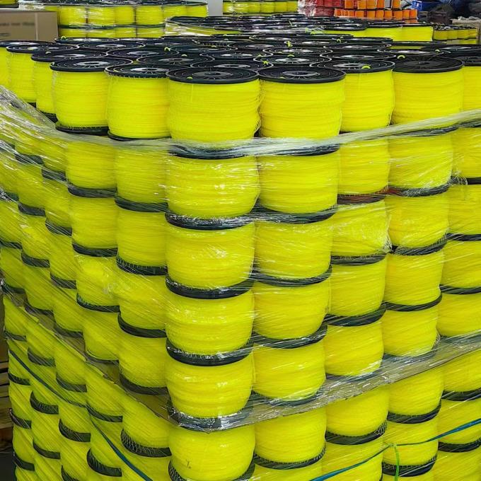 Bardzo skręcona żyłka do podkaszarki nylonowa do koszenia trawy do kos spalinowych 0,095 cala 4